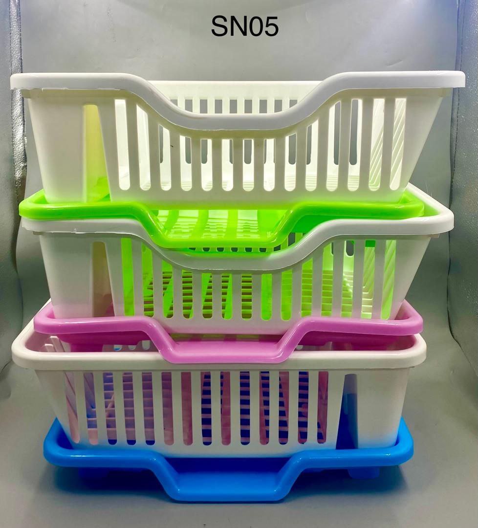 Plastic dish rack